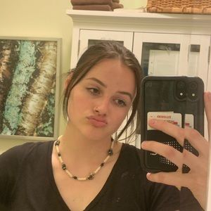 Meet your Posher, Jules